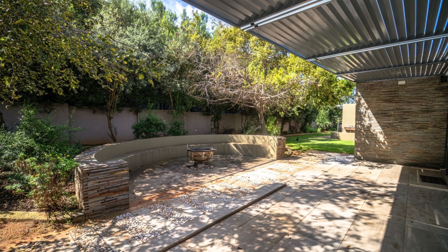 5 Bedroom Property for Sale in Midstream Hill Gauteng
