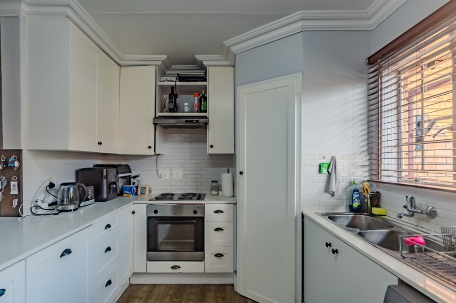 3 Bedroom Property for Sale in Erasmuskloof Gauteng