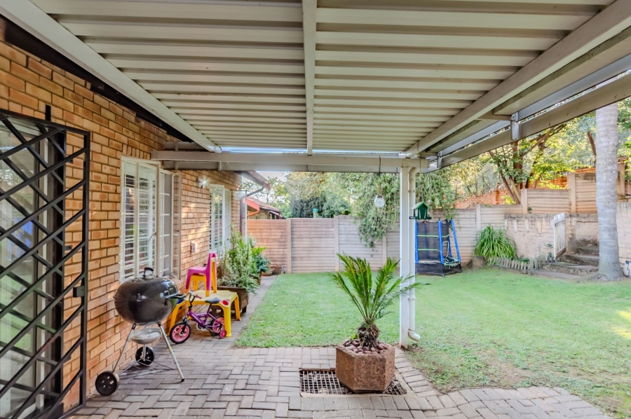 3 Bedroom Property for Sale in Erasmuskloof Gauteng