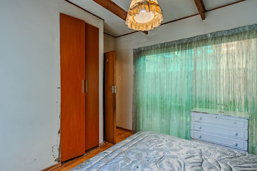 6 Bedroom Property for Sale in Constantia Park Gauteng