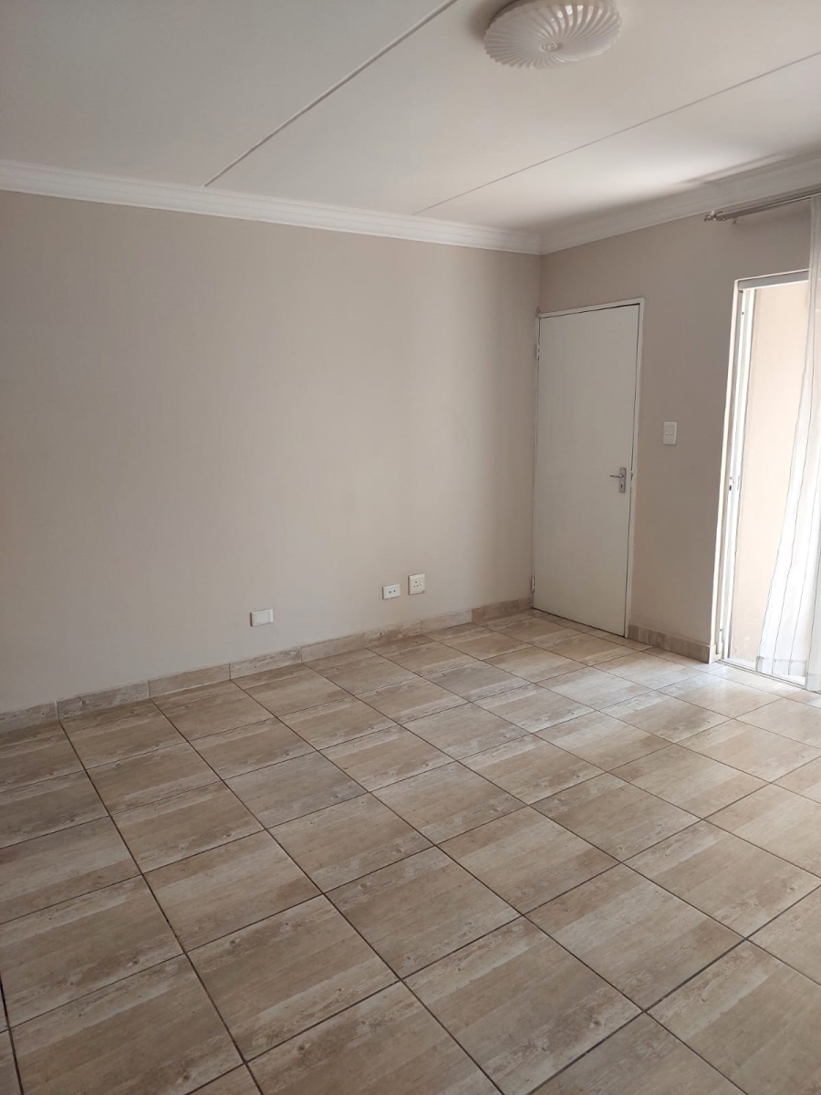 2 Bedroom Property for Sale in Halfway House Gauteng