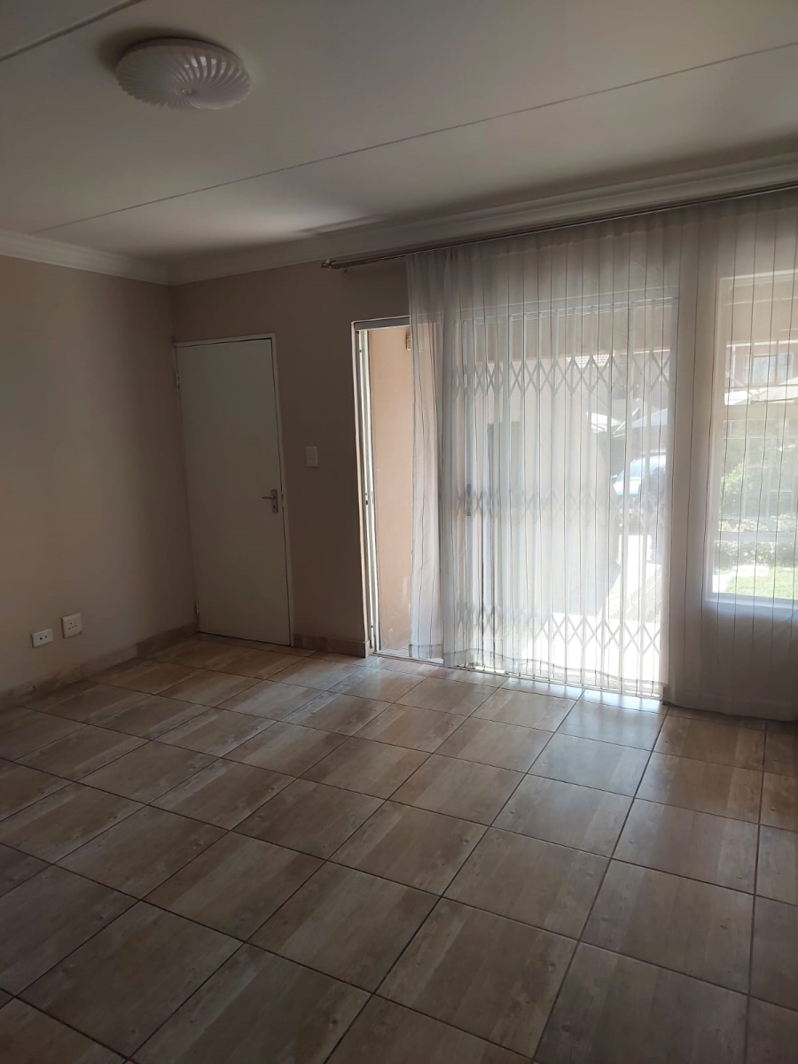 2 Bedroom Property for Sale in Halfway House Gauteng