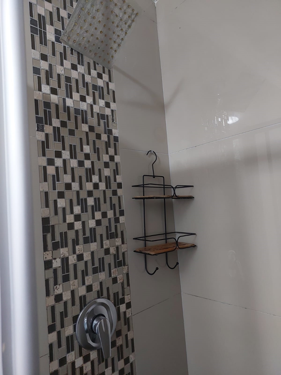 2 Bedroom Property for Sale in Halfway House Gauteng