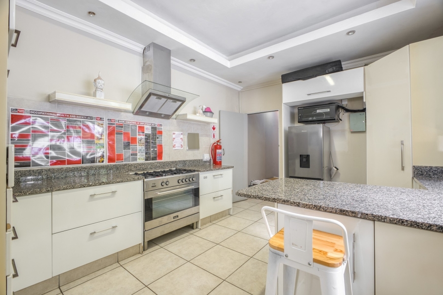 0 Bedroom Property for Sale in Oaklands Gauteng