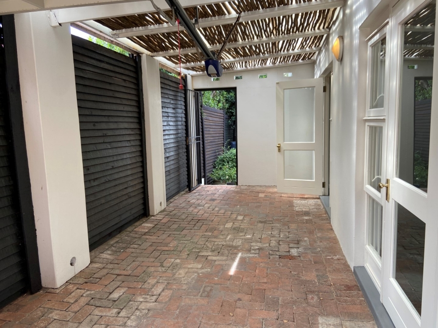 To Let 1 Bedroom Property for Rent in Parkview Gauteng