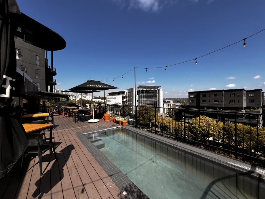 To Let 1 Bedroom Property for Rent in Sandown Gauteng