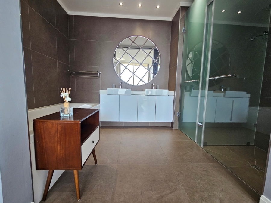 To Let 2 Bedroom Property for Rent in Morningside Gauteng