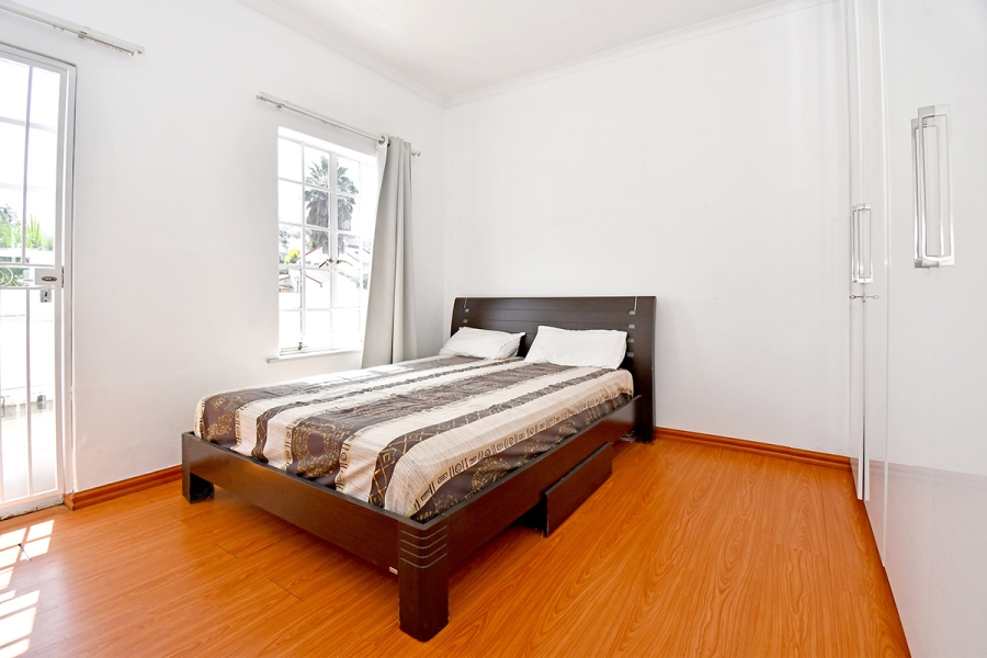4 Bedroom Property for Sale in Benmore Gardens Gauteng