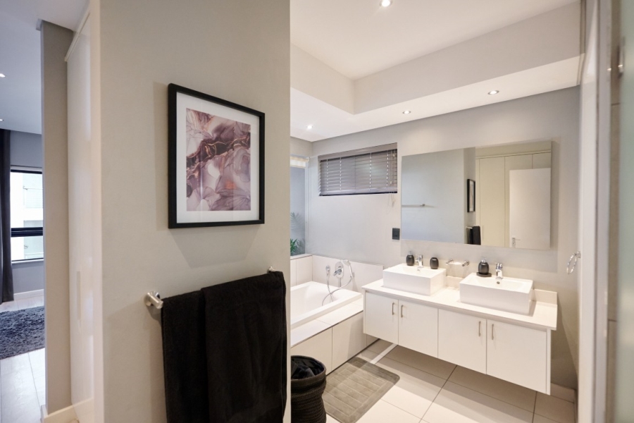 To Let 2 Bedroom Property for Rent in Hyde Park Gauteng