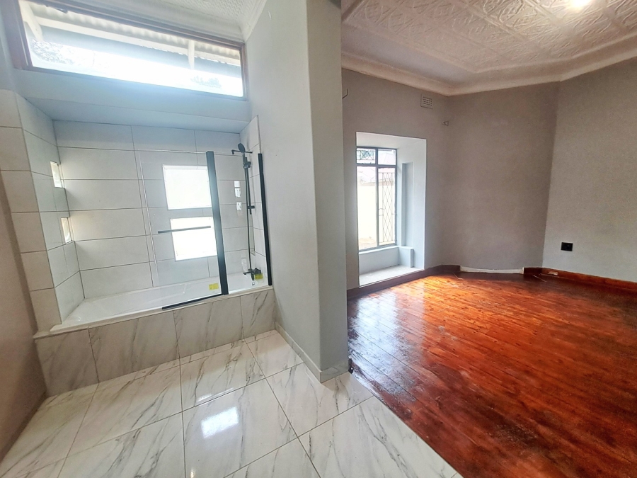 To Let 3 Bedroom Property for Rent in Bellevue East Gauteng