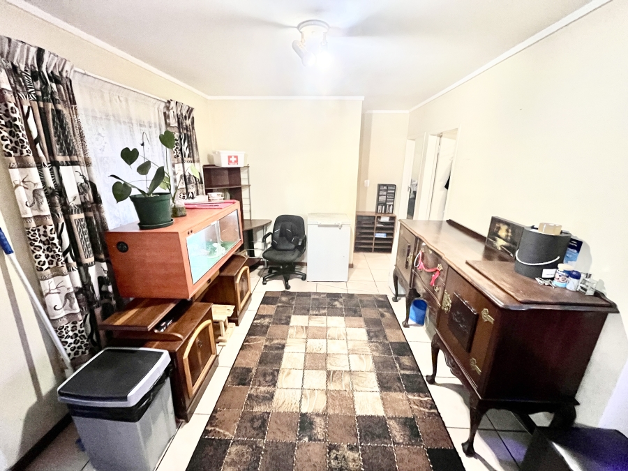 2 Bedroom Property for Sale in The Reeds Gauteng