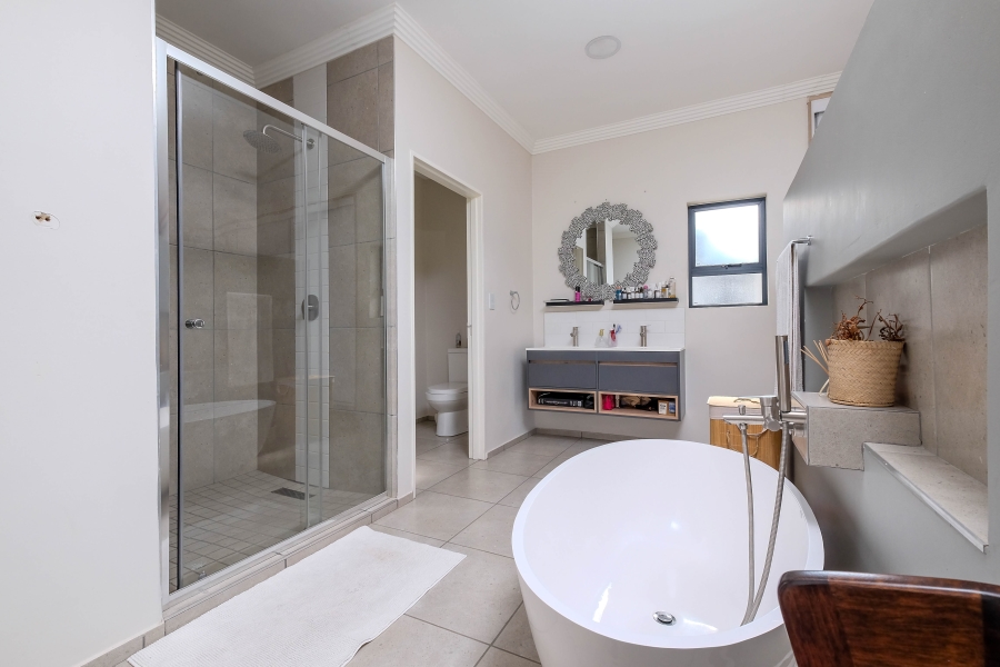 4 Bedroom Property for Sale in Homes Haven Gauteng