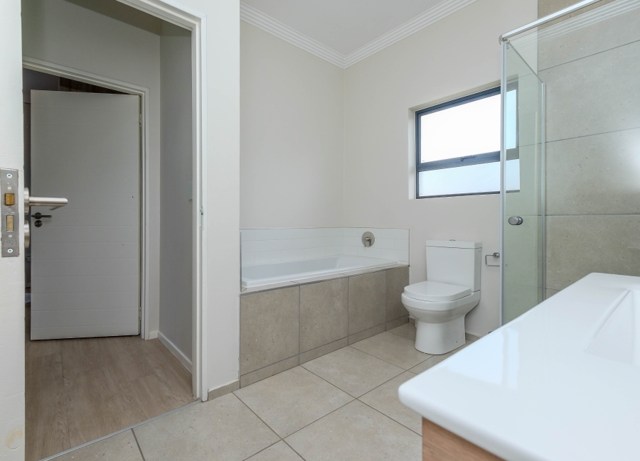4 Bedroom Property for Sale in Homes Haven Gauteng