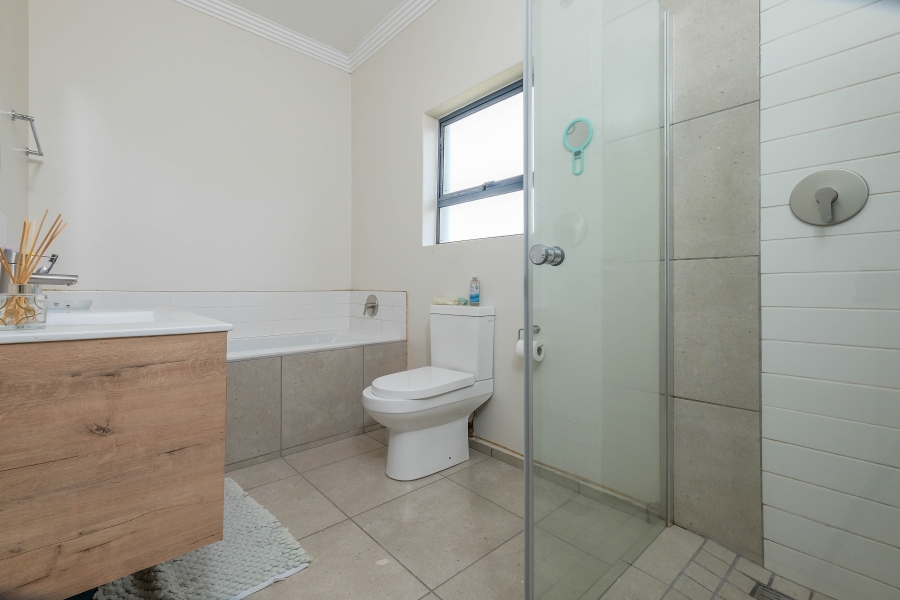4 Bedroom Property for Sale in Homes Haven Gauteng