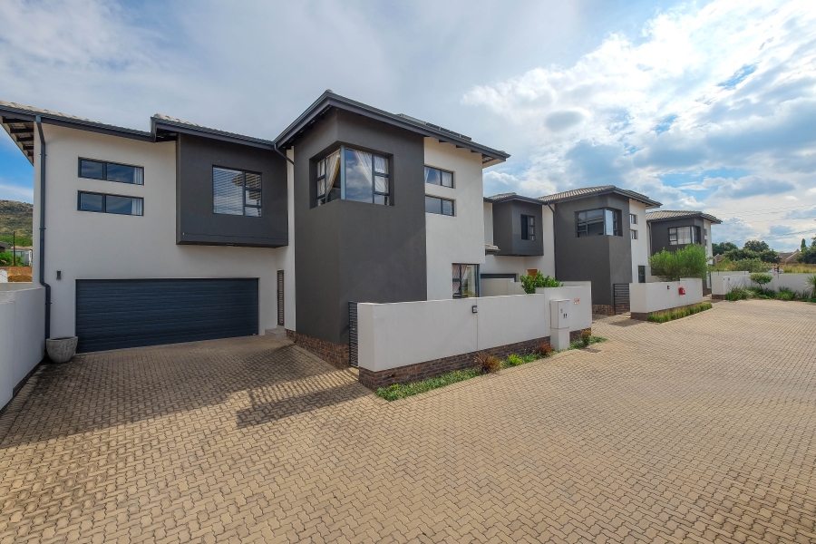 4 Bedroom Property for Sale in Homes Haven Gauteng