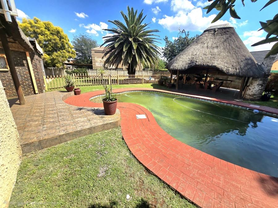 3 Bedroom Property for Sale in Vanderbijlpark SE 2 Gauteng