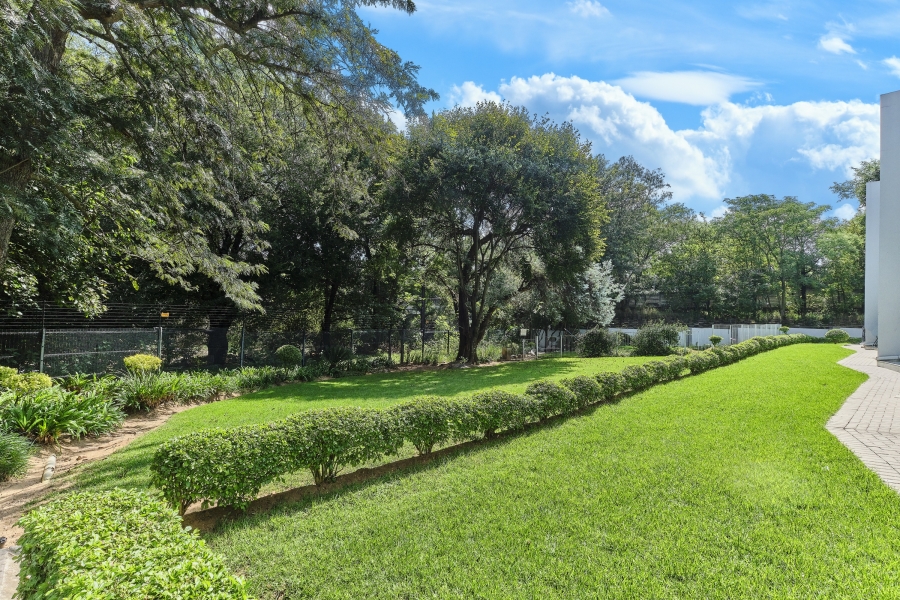 2 Bedroom Property for Sale in Morningside Manor Gauteng