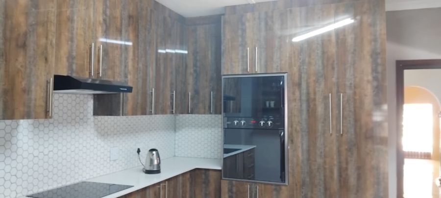 4 Bedroom Property for Sale in Oberholzer Gauteng