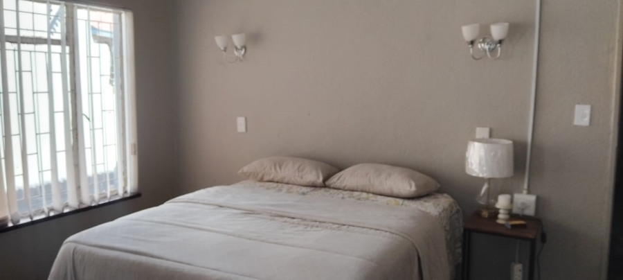 4 Bedroom Property for Sale in Oberholzer Gauteng