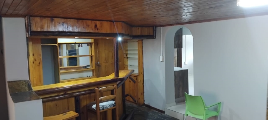 4 Bedroom Property for Sale in Oberholzer Gauteng