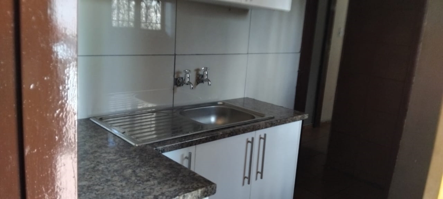 4 Bedroom Property for Sale in Oberholzer Gauteng