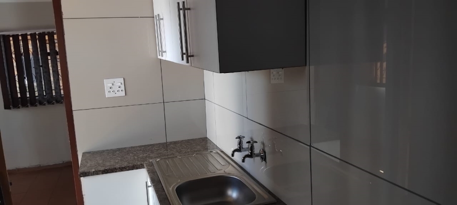 4 Bedroom Property for Sale in Oberholzer Gauteng