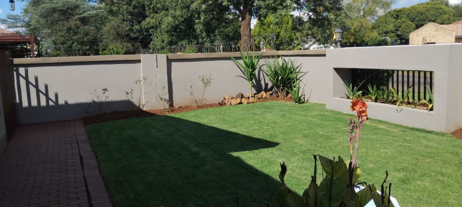 4 Bedroom Property for Sale in Oberholzer Gauteng