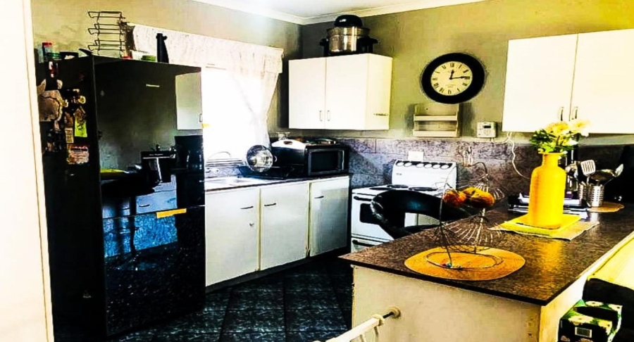 2 Bedroom Property for Sale in Birchleigh Gauteng