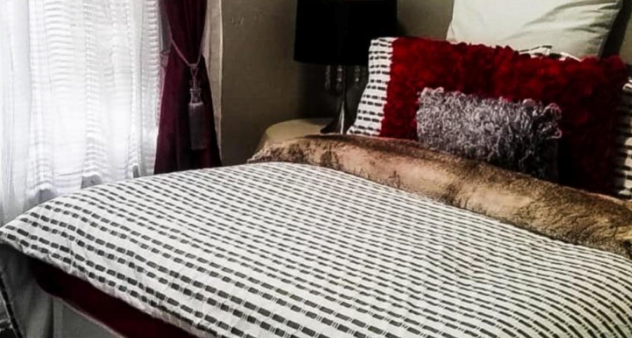 2 Bedroom Property for Sale in Birchleigh Gauteng