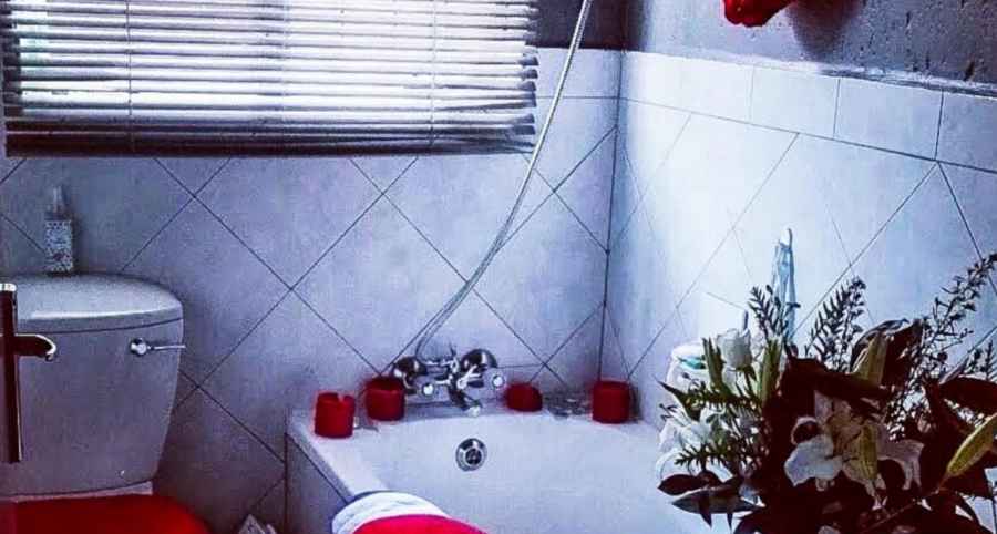 2 Bedroom Property for Sale in Birchleigh Gauteng