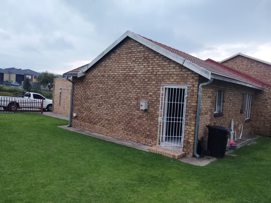 2 Bedroom Property for Sale in Terenure Gauteng