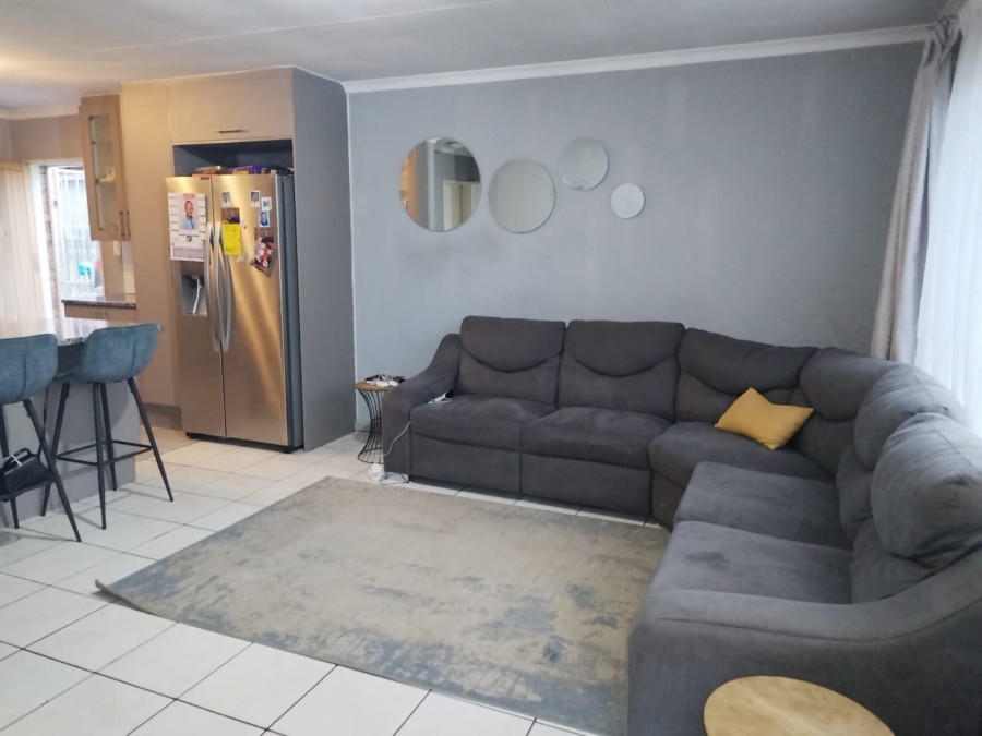 2 Bedroom Property for Sale in Terenure Gauteng