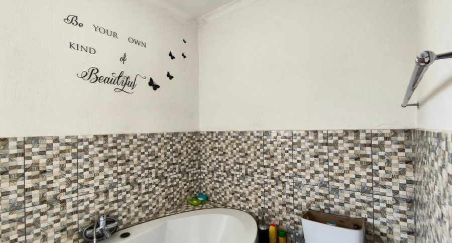 2 Bedroom Property for Sale in Terenure Gauteng