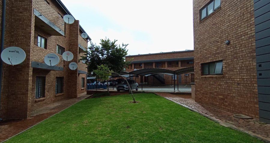 2 Bedroom Property for Sale in Elandspoort Gauteng