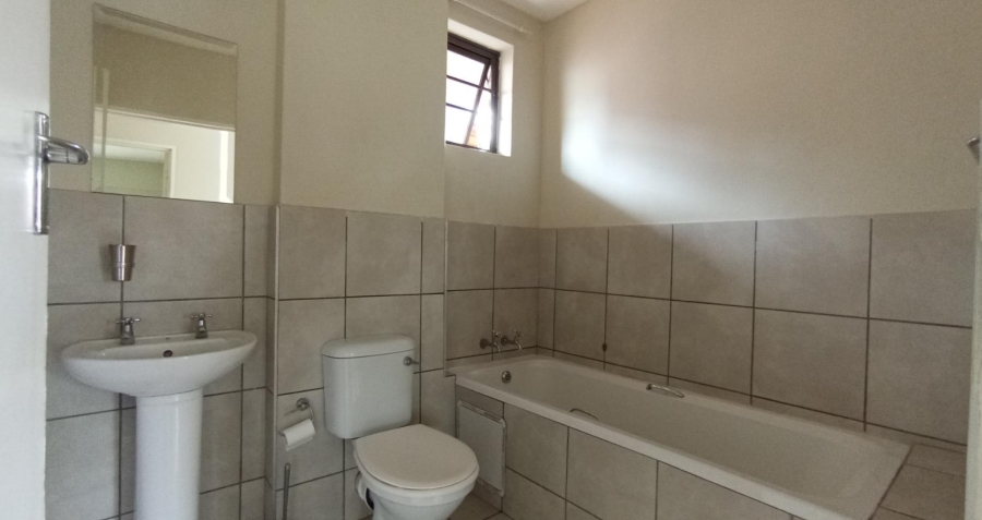 2 Bedroom Property for Sale in Elandspoort Gauteng