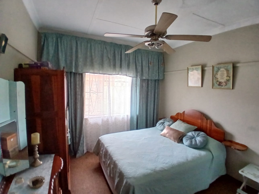 4 Bedroom Property for Sale in Carletonville Central Gauteng