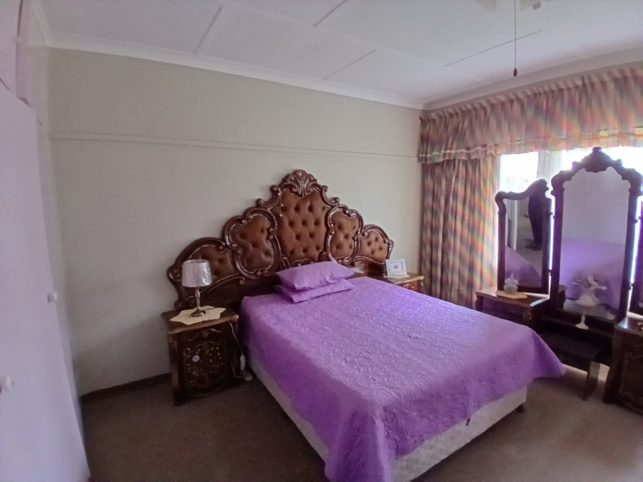 4 Bedroom Property for Sale in Carletonville Central Gauteng