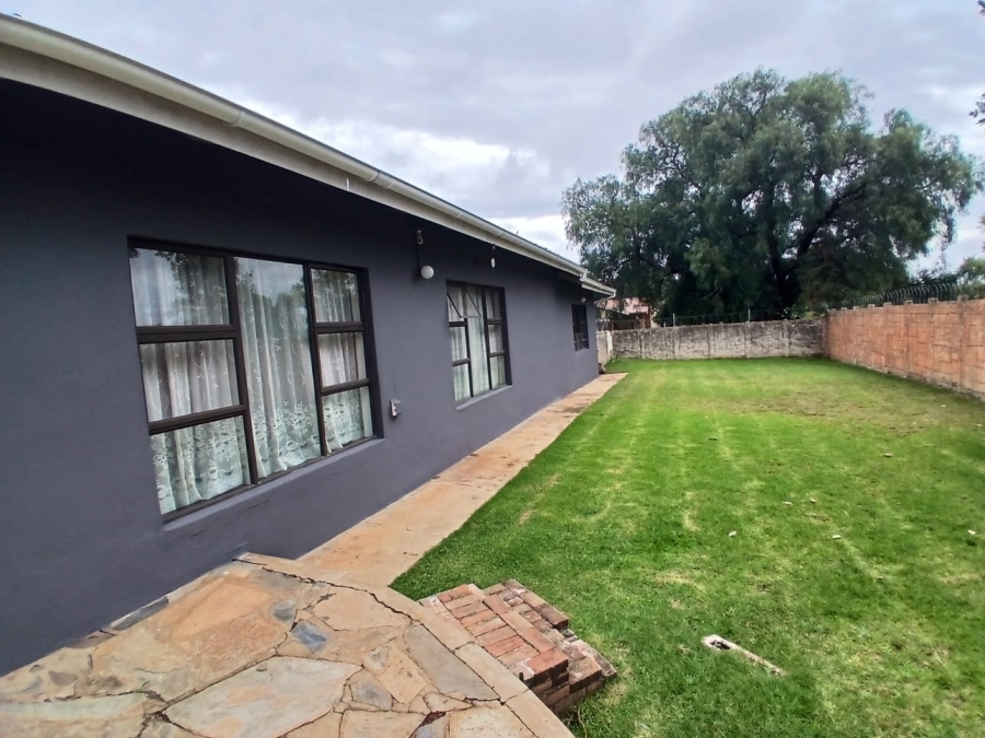 4 Bedroom Property for Sale in Pretoriusrus Gauteng