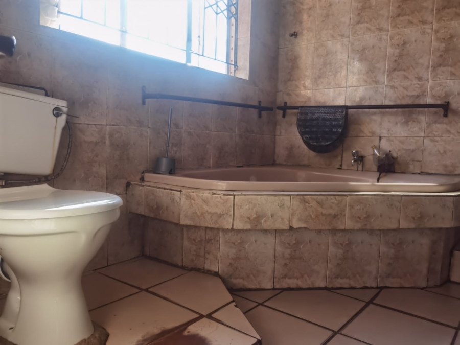 4 Bedroom Property for Sale in Soshanguve S Gauteng