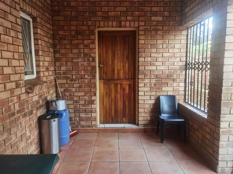 4 Bedroom Property for Sale in Soshanguve S Gauteng