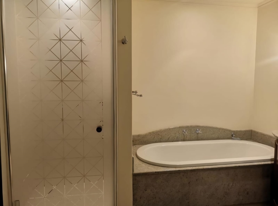 1 Bedroom Property for Sale in Sandton Central Gauteng