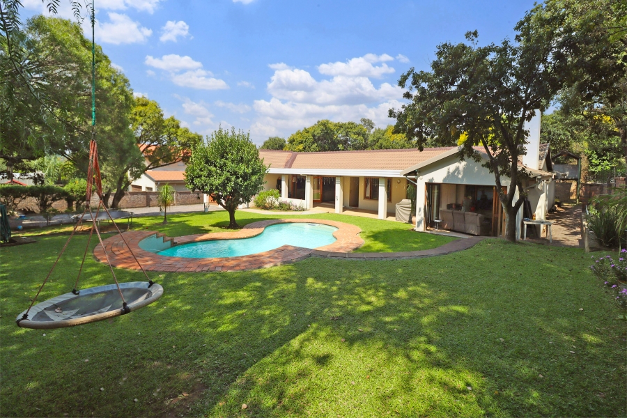 4 Bedroom Property for Sale in Paulshof Gauteng