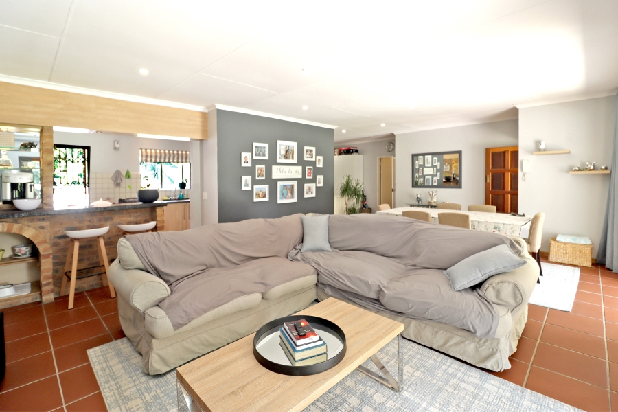 4 Bedroom Property for Sale in Paulshof Gauteng