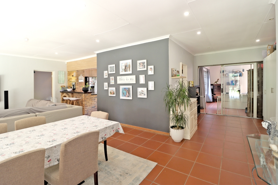 4 Bedroom Property for Sale in Paulshof Gauteng