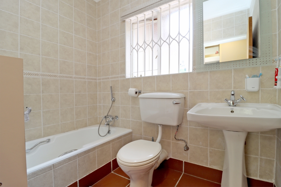 4 Bedroom Property for Sale in Paulshof Gauteng