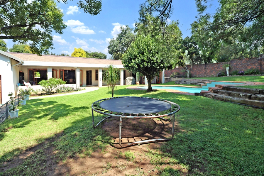 4 Bedroom Property for Sale in Paulshof Gauteng