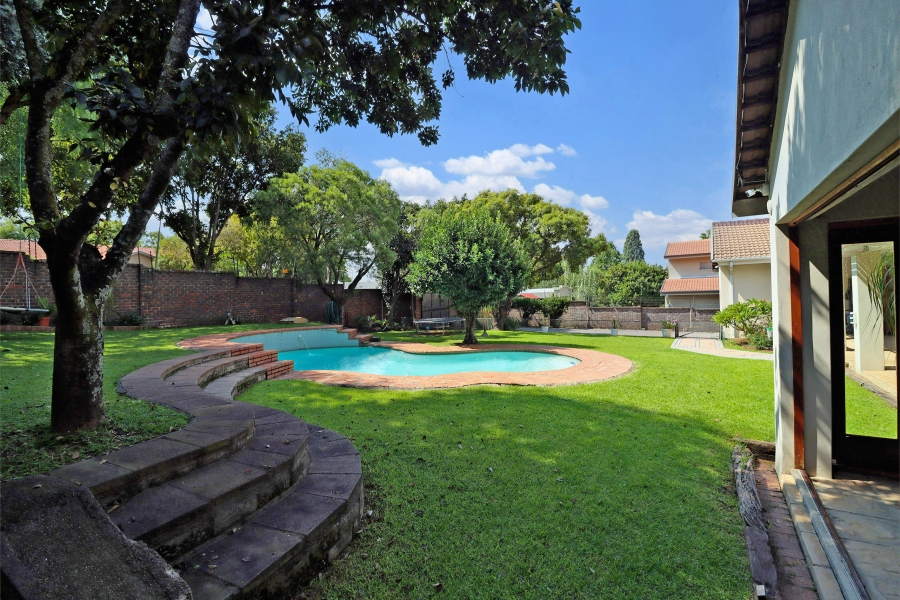 4 Bedroom Property for Sale in Paulshof Gauteng