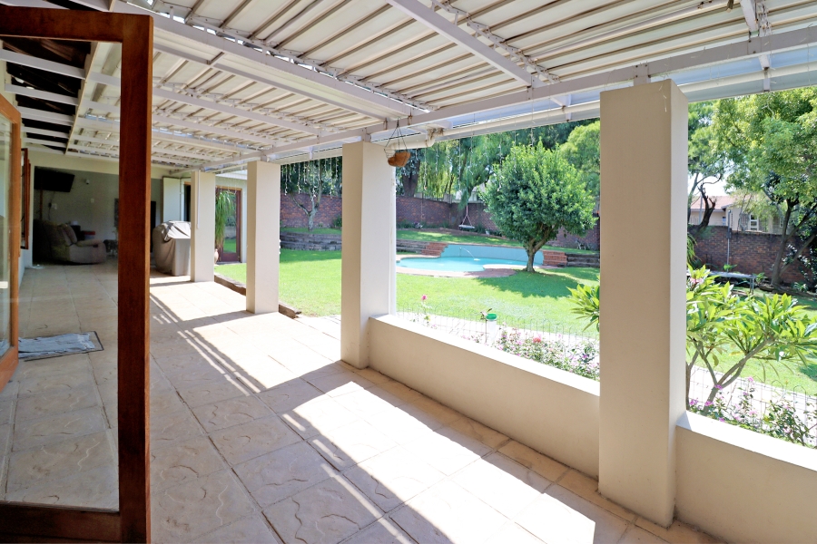 4 Bedroom Property for Sale in Paulshof Gauteng