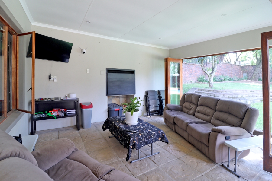 4 Bedroom Property for Sale in Paulshof Gauteng