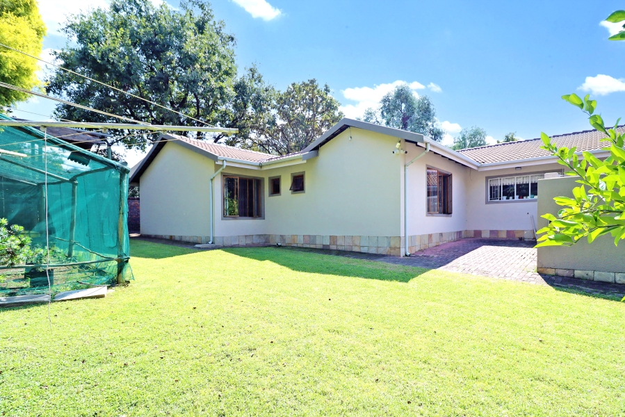 4 Bedroom Property for Sale in Paulshof Gauteng